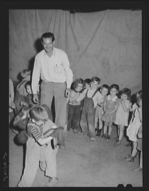 Photo:Visalia California USA 1930s Migrant Camp Children Man Farm Security