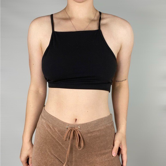 VUORI Madeleine Open Mesh Sports Bra for Yoga Hiking Training