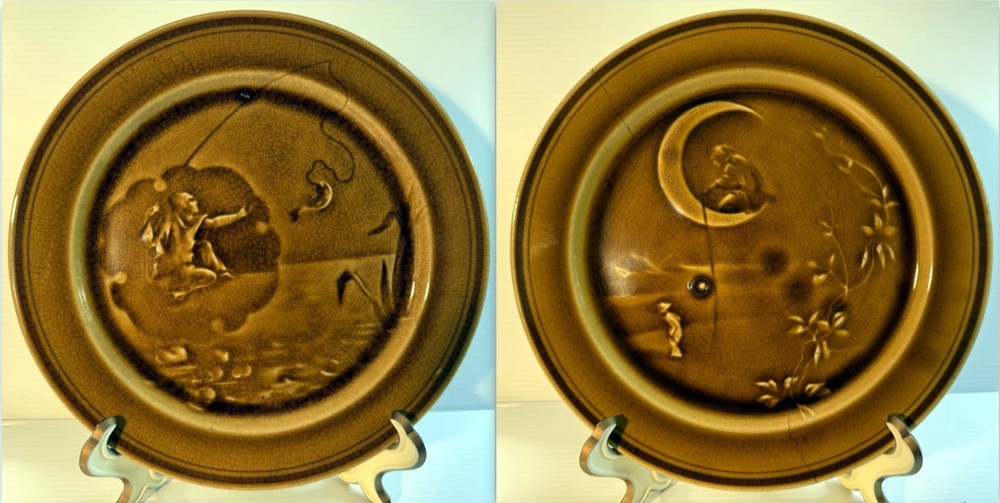 Pair of Choisy-Le-Roi Gold Majolica Belle Epoque Japonism Plates 1878