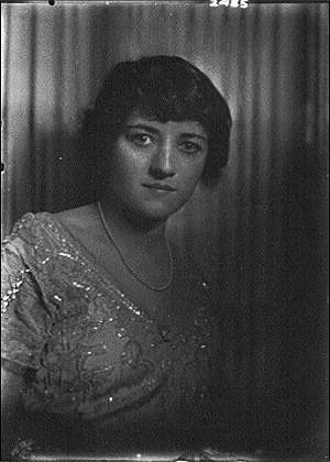Photo:New York City NY Ruth Frances Miller 1918 Portrait Photograph