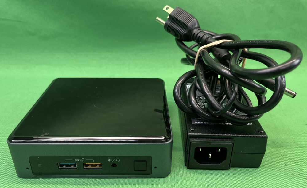 Intel NUC NUC8BEK i3-8109u @3.00GHz/8GB/256GB SSD /Win 11 Pro  BOXNUC8i3BEK1