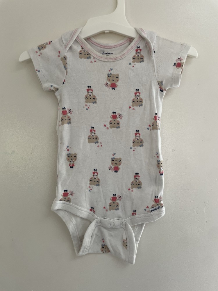 Gerber Baby Girls Cute Bear Hearts 100% Cotton Short Sleeve Onesie White 12M