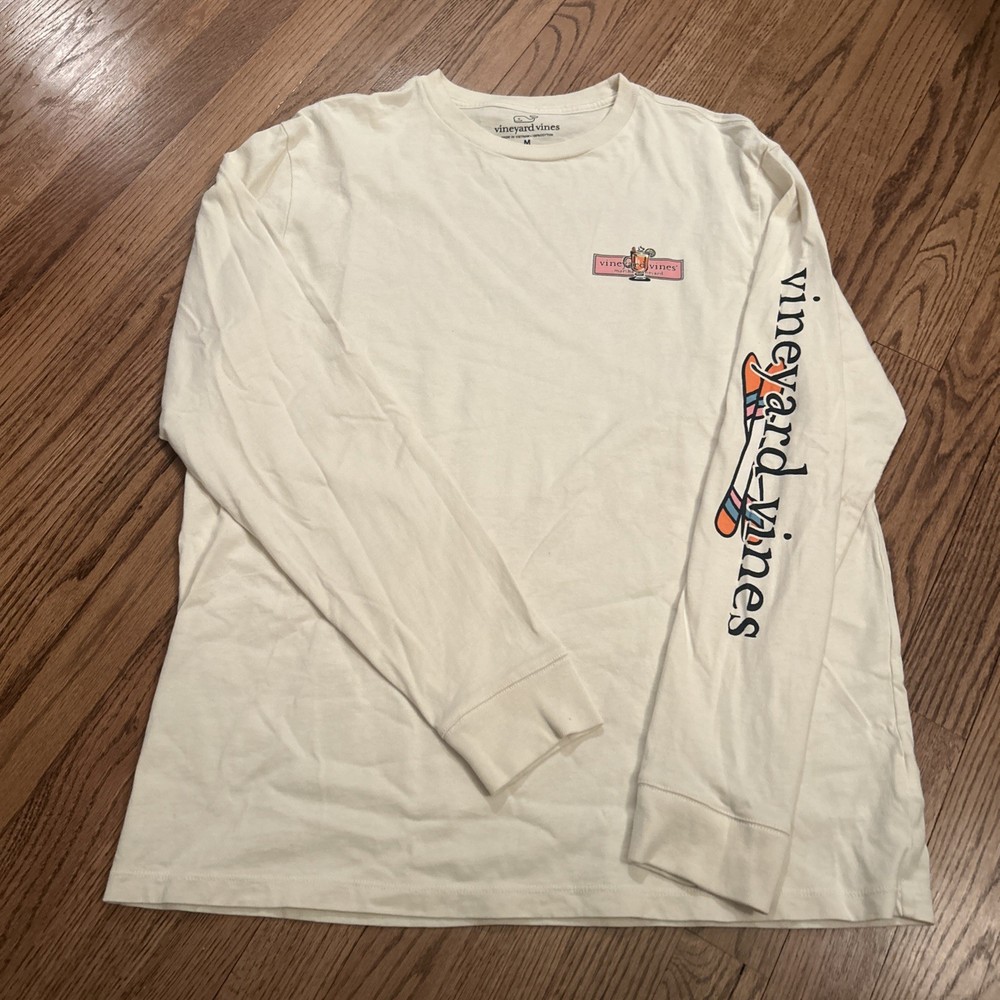 Vineyard Vines Men's Medium Marthas Vineyard Box Logo Long Sleeve Ivory  T-Shirt