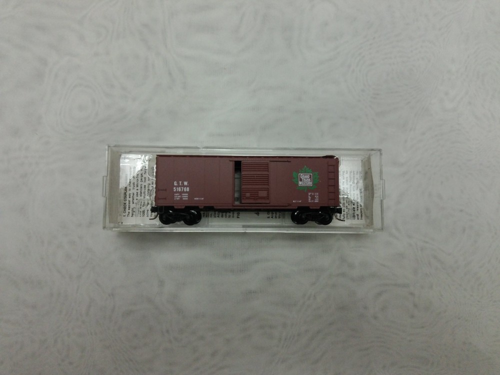 Micro Trains 20010 N Scale Boxcar Grand Trunk Western