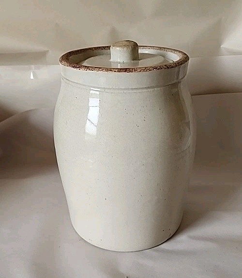 Vintage Primitive Stoneware Crock Jar w/Lid Salt Glaze, Unmarked