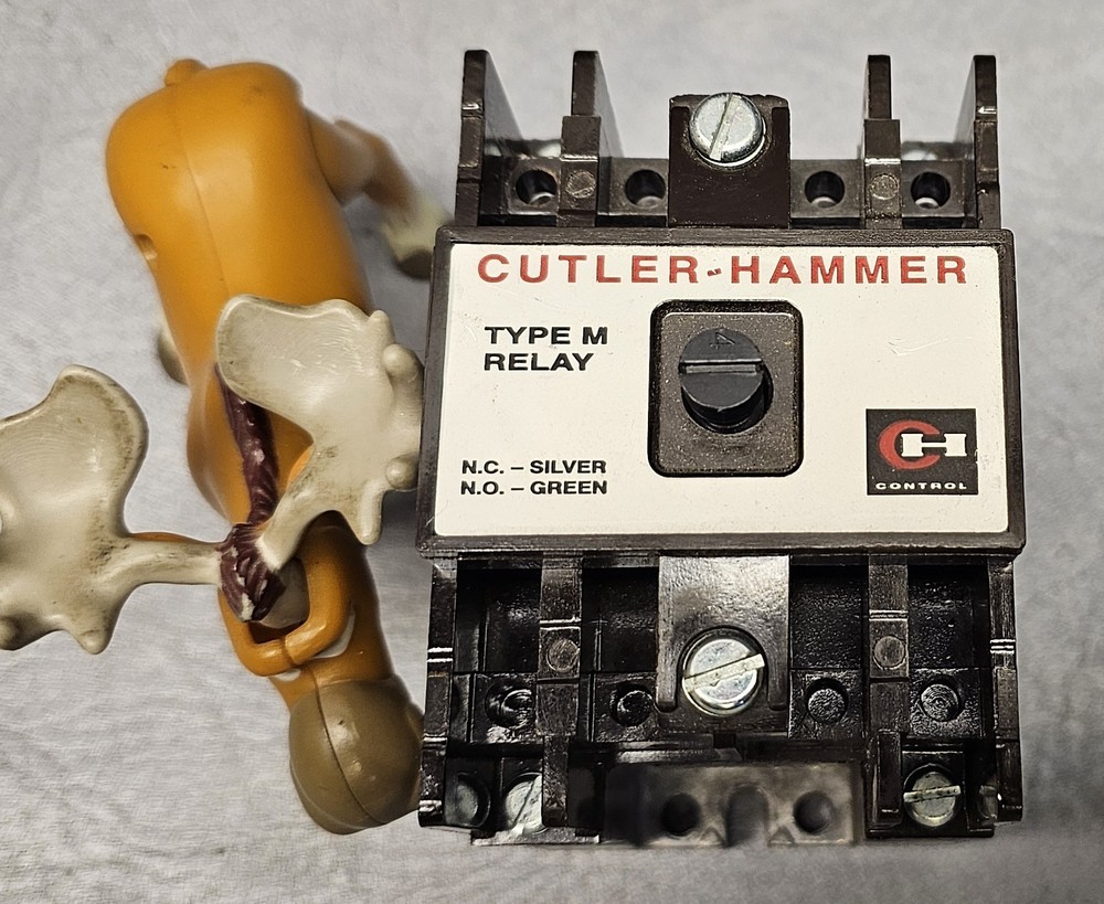 Cutler Hammer Relay D26MB D26MPR D26MPL D26MPS Type M 120V Coil