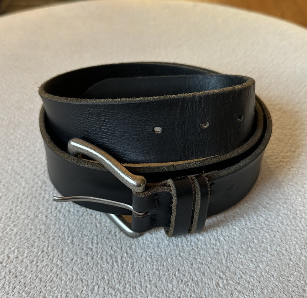 Columbia Scratched Brown Genuine Leather Belt - Men's Size 38