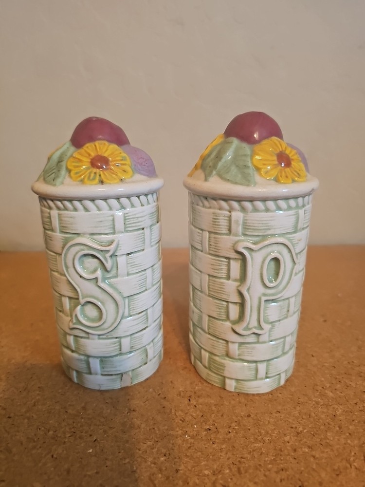 vintage ceramic salt and pepper shaker set