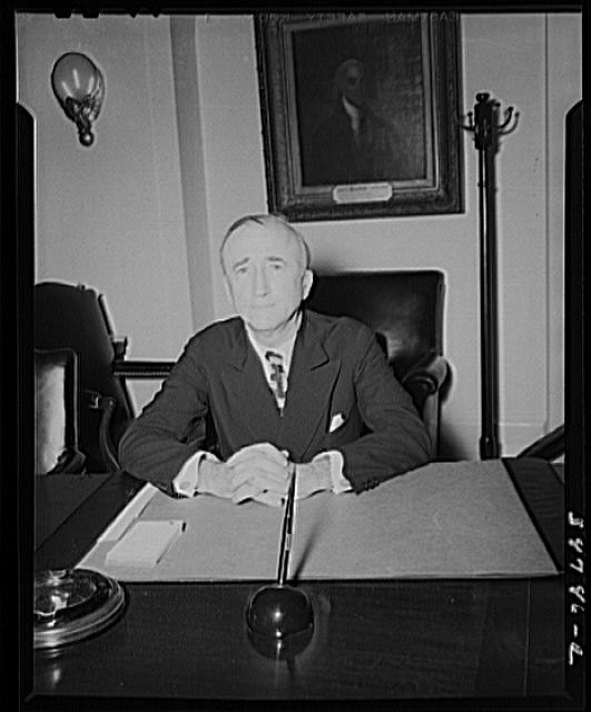 Photo:Franklin D. Roosevelt Washington DC 1935-1945 Desk Portrait