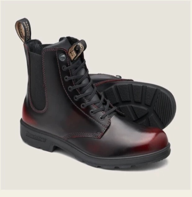 Women's Blundstone Red Bordeaux Chelsea Boots Size US 7.5 AUS Brand New