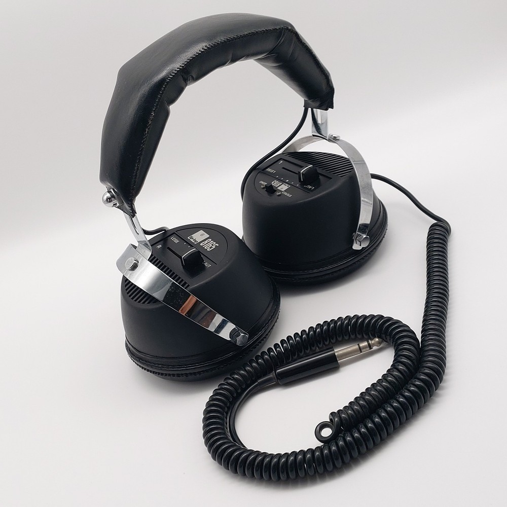 Tip-Top 8165 Stereo/Mono Headphones - Leather - Circa 1970s - Excellent Condition