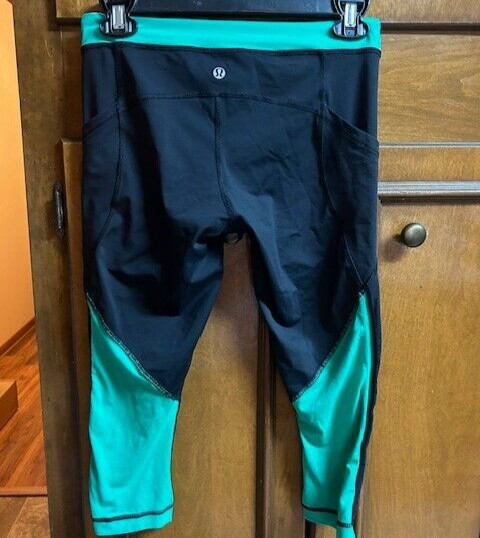 Lululemon Crop Capri Leggings 19