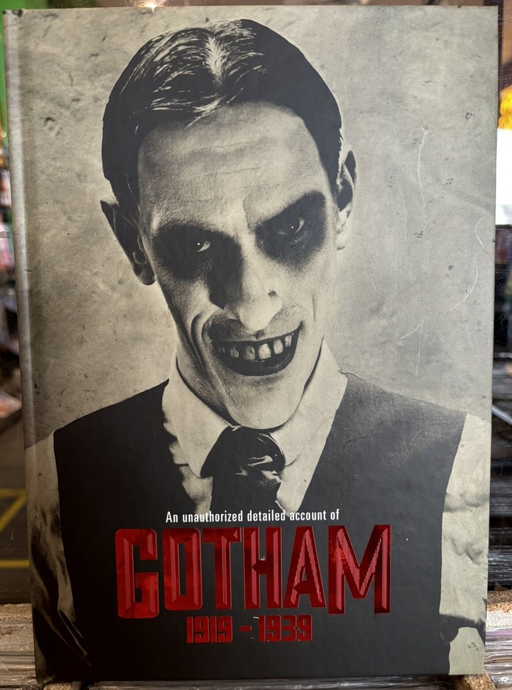 An Unauthorized Detailed Account of Gotham 1919 - 1939 RARE BATMAN BOOK