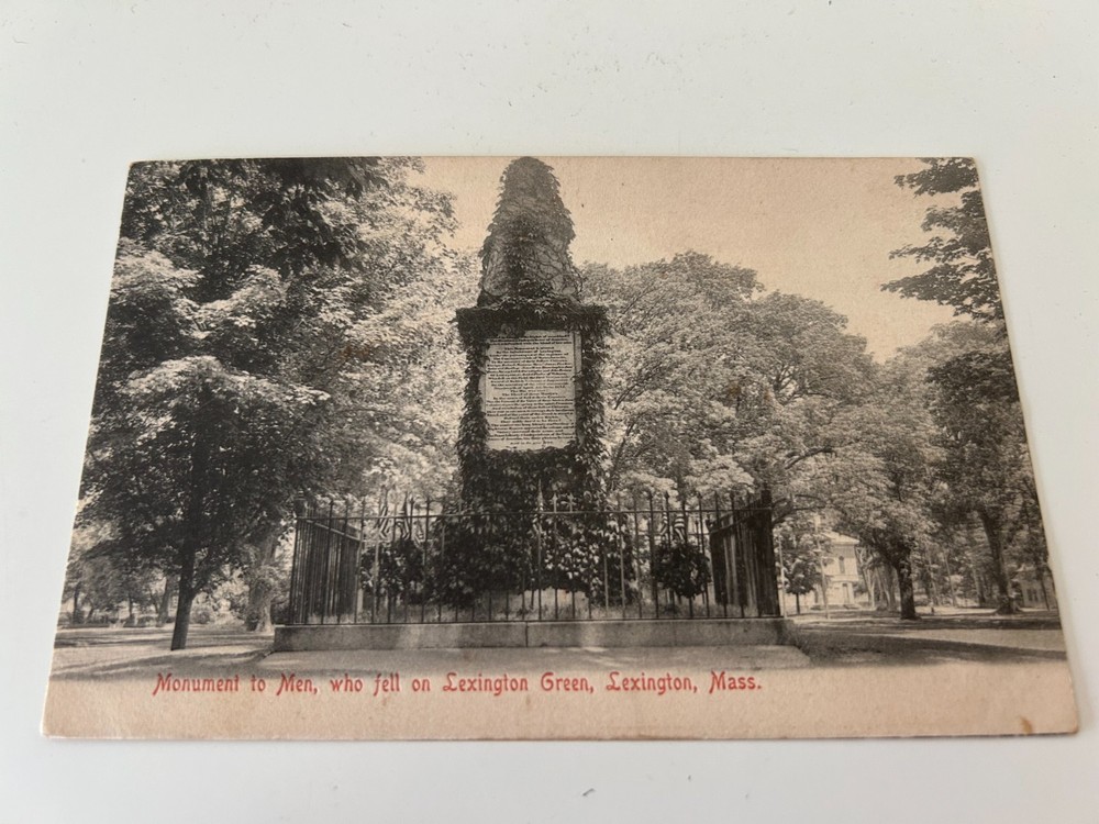 Monument to Men who fell on Lexington Green Lexington Massachusetts MA Postcard