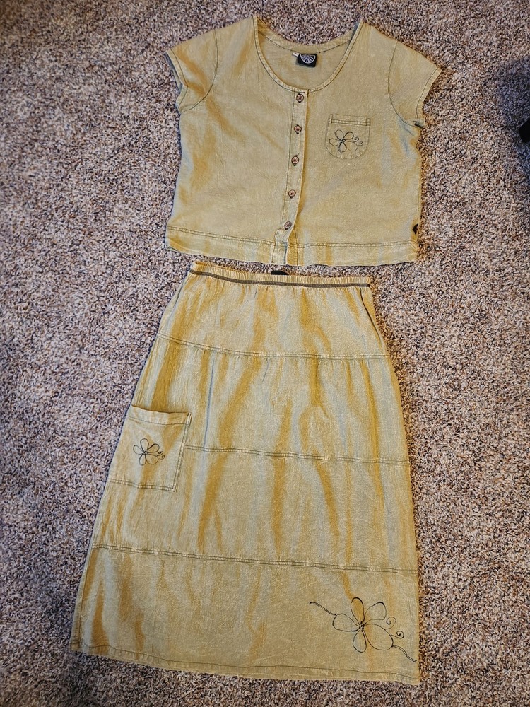 Vtg 80’s-90’s Produce Company  Boho cap Sleeve button up Shirt & Skirt Set