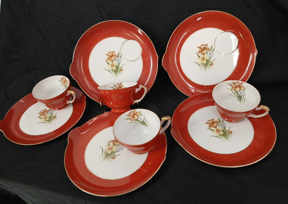 Occupied Japan Tea Red Set of 4 Ucagco Luncheon Plates & Teacups 1 extra Plate