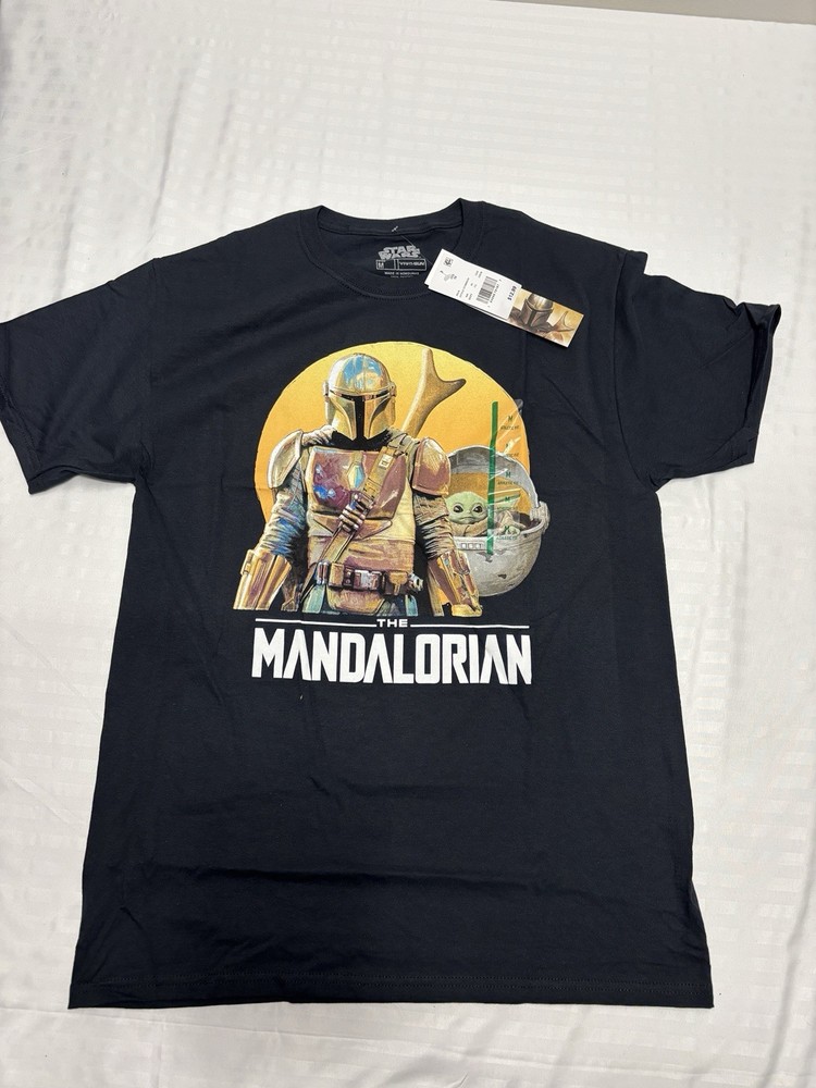 Mandalorian Shirt Adult M Black Star Wars Tagless Crew Neck Short Sleeve NWT