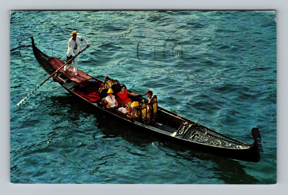 Italy- Venice Gondola Ride Standard Souvenir Postal Old Card Vintage Postcard