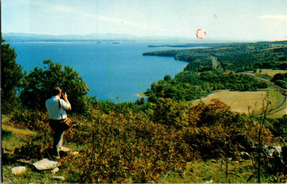 Lake Champlain - Plattsburgh New York NY : PANORAMIC SCENE m/14 BD0364