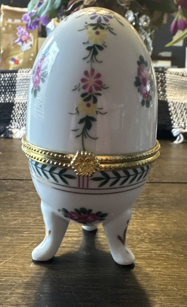 Vintage Porcelain Egg Trinket Box - 4
