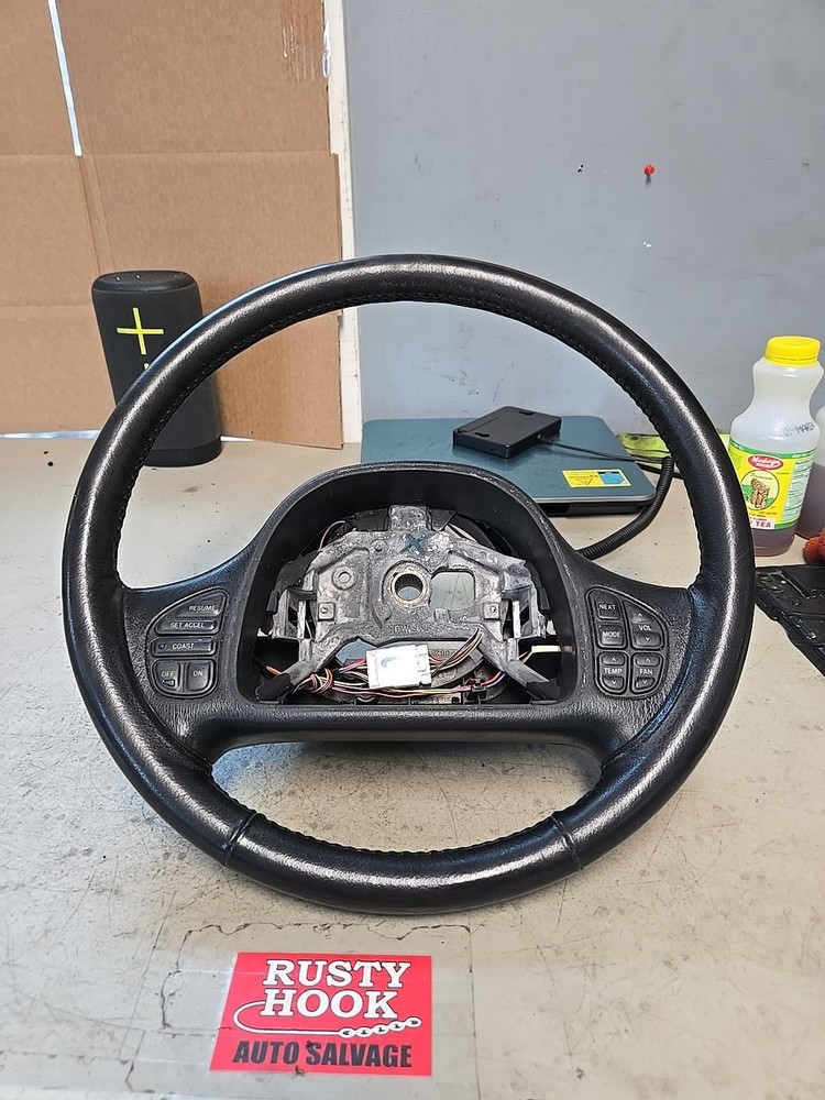 1998 Ford Explorer Mountaineer - LEATHER Steering Wheel w/ cruise control
