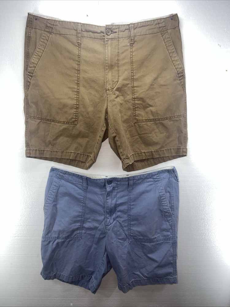 Old Navy Shorts Mens 38 LOT OF 2 