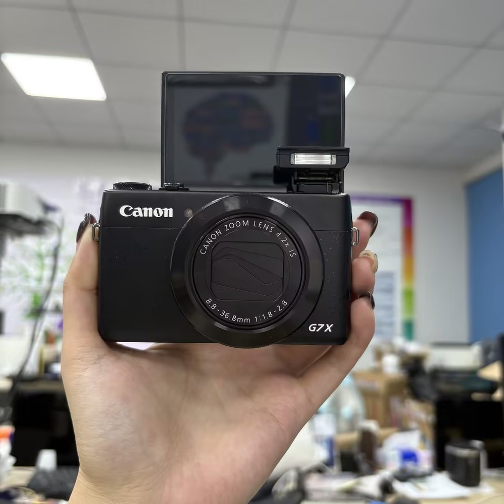Canon PowerShot G7X Digital Camera 20.3 MP 4.2X Optical Zoom English -Black