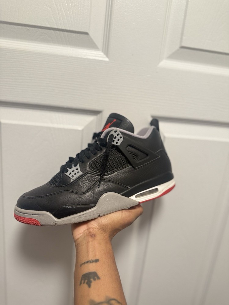 Bred 4 reimagined 4s Size 11.5 Great Condition Replacement Box Provided