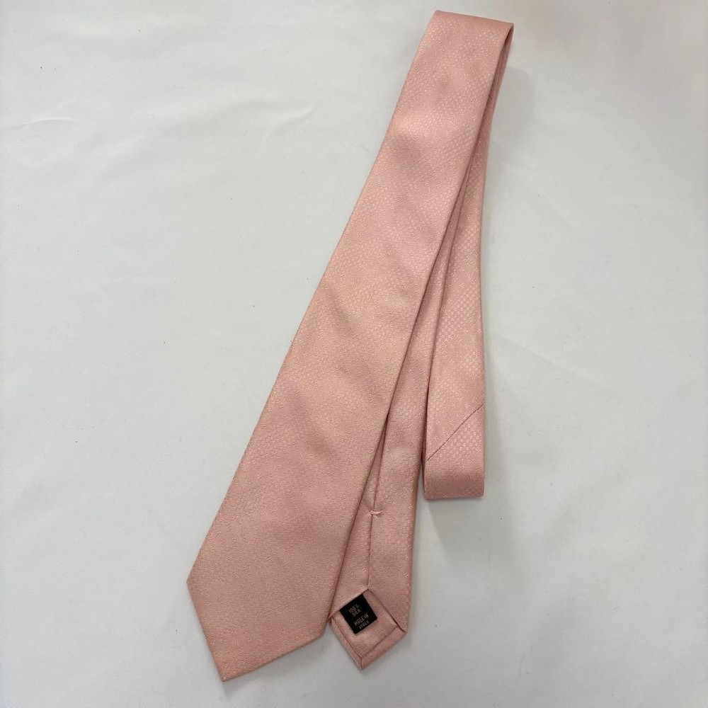 Louis Vuitton Necktie Tie All over monogram pattern LV Authentic 100% Silk Pink