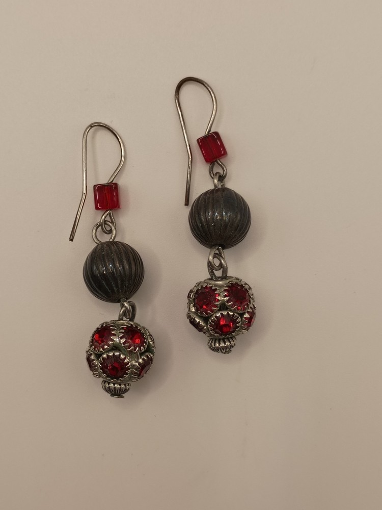 Vintage Red Rhinestone & Glass Bead Silver Tone Dangle Earrings