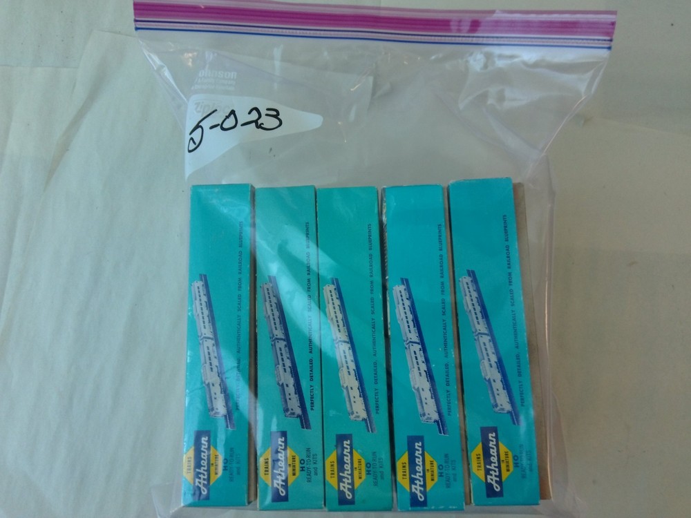 Athearn HO Scale Grab Bag #5-023 5 Pieces
