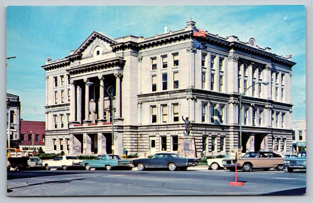 Putnam County Court House Greencastle Indiana Vintage Postcard