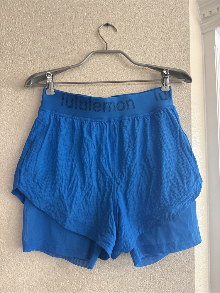Lululemon Size 6 Waistband High-Rise Train Short Poolside Blue Athletic