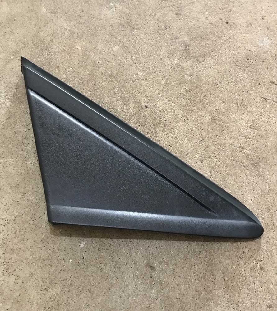 2012-2017 Ford Escape OEM Passenger RH Side Fender Corner Cover Trim Molding