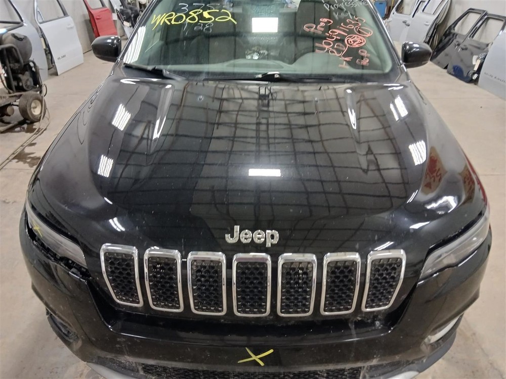 Upper Grille 6FM74SZ0AB Fits 19-23 Cherokee 2971319