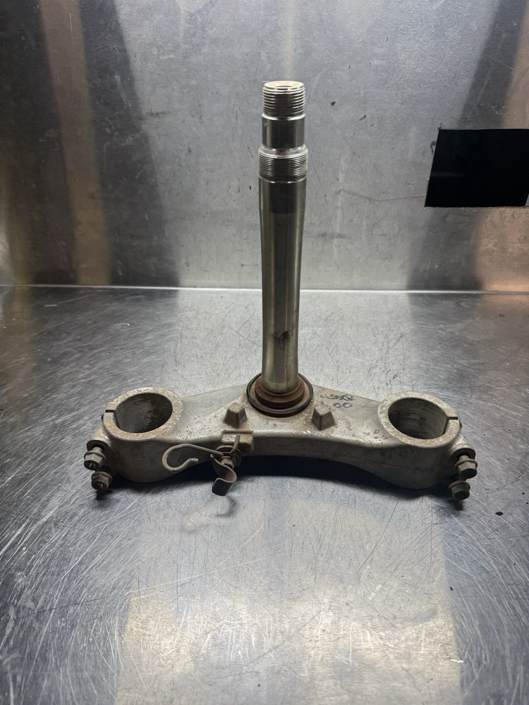 Suzuki GSXR600 GSXR 600 Bottom Triple Tree Clamp Front End Fork Fork Oem Genuine