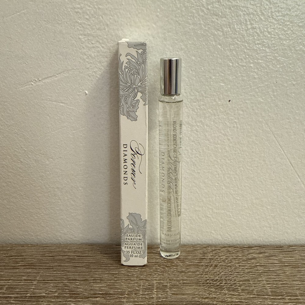 Mary Kay Forever Diamonds~Travel Size~Eau De Parfum~Limited Edition!