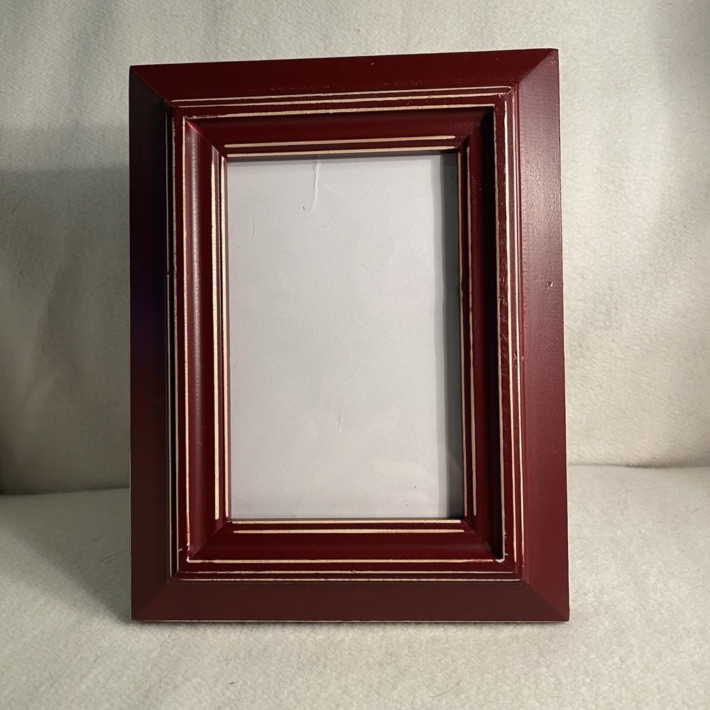 Burgundy Distressed Wooden Picture Frame 4x6”