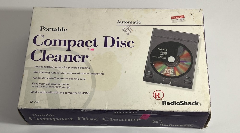 Radio Shack Portable Compact Disc Cleaner  nos never used