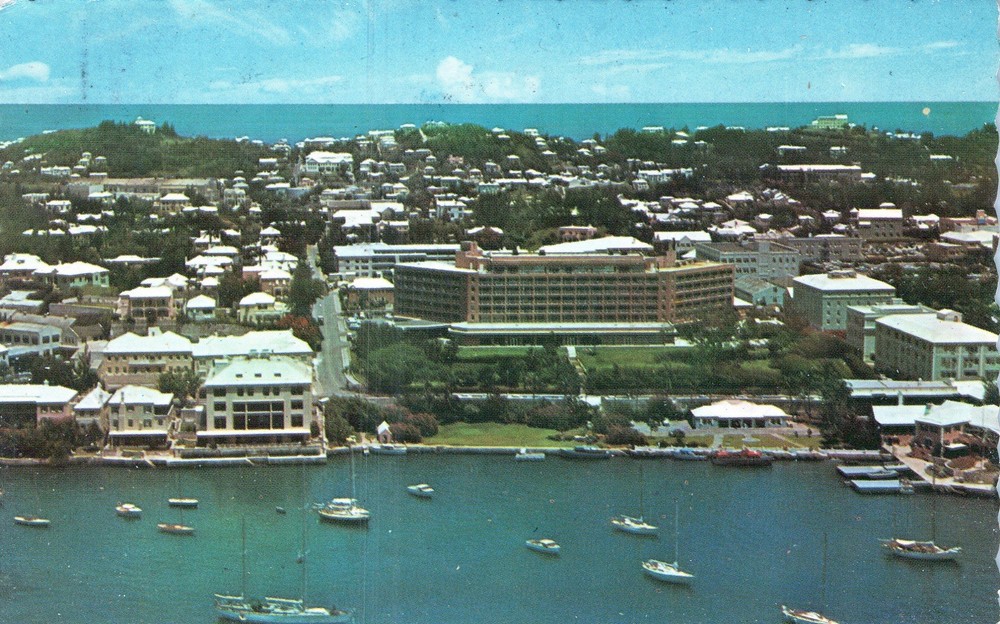 Aerial View Bermudiana Hotel Vintage 1960’s Scalloped Edges Postcard