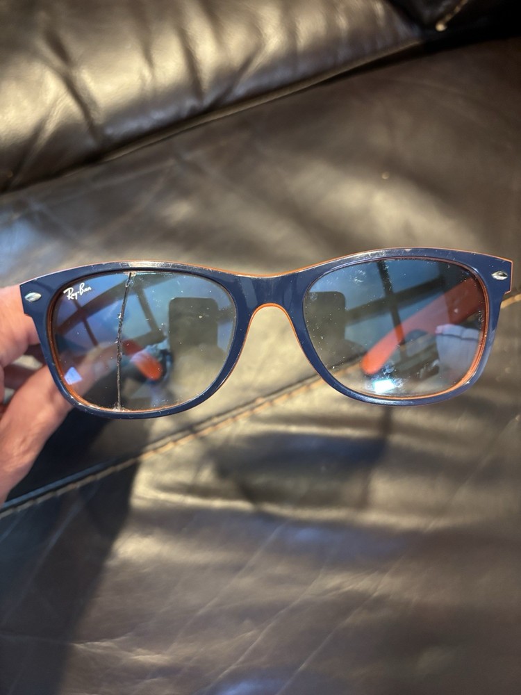 Ray Ban Sunglasses  Women 1 Cracked Lens