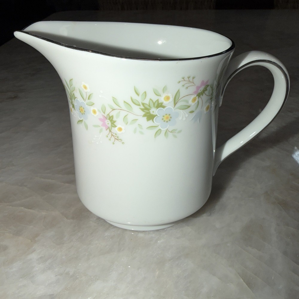 Vintage JOHANN HAVILAND Bavaria Germany Forever Spring  Creamer