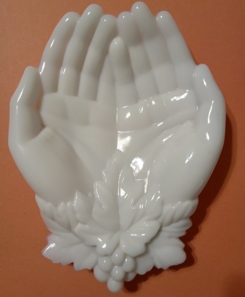 VTG Westmoreland Milk Glass Trinket Dish with Open Hands Grapes and Leaves