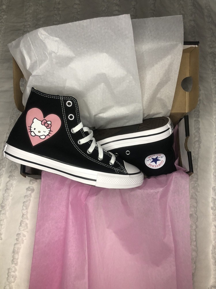 5 Womens Black High top Hello Kitty Sanrio All Star Converse 7 Women’s