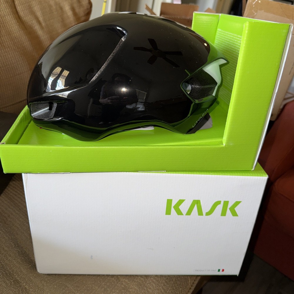 New KASK Utopia Helmet Size Large Black/White