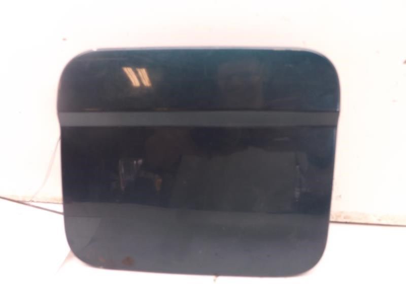 03 KIA SPECTRA FUEL FILLER DOOR