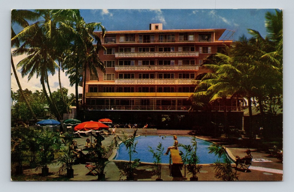 Vintage Edgewater Hotel Waikiki Beach Hawaii Chrome Postcard Pool Palm Trees