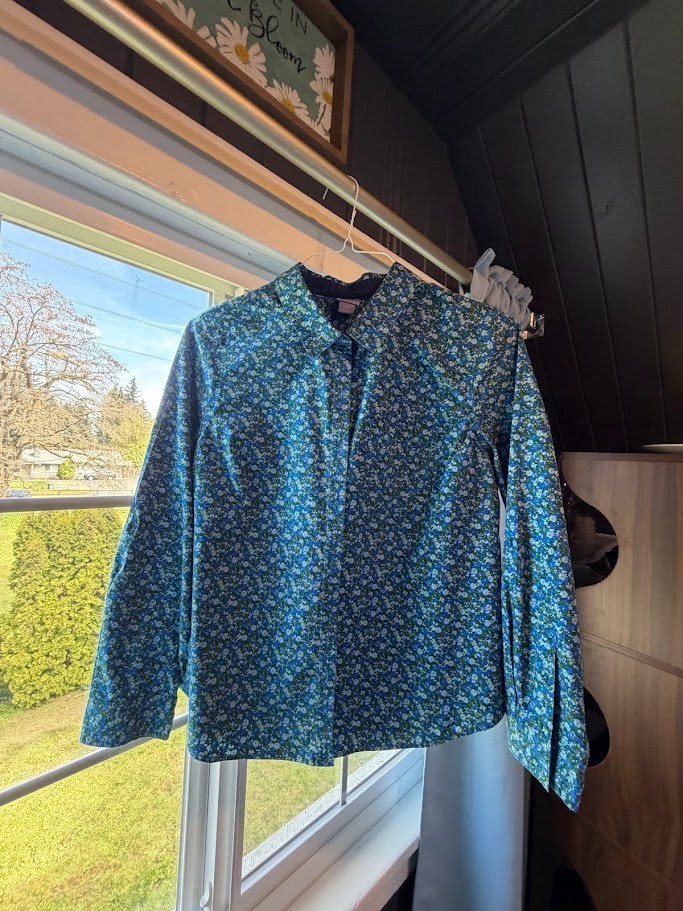 Women's Preppy Classic 100% Cotton Blouse by Laura Scott Petite - Size XL