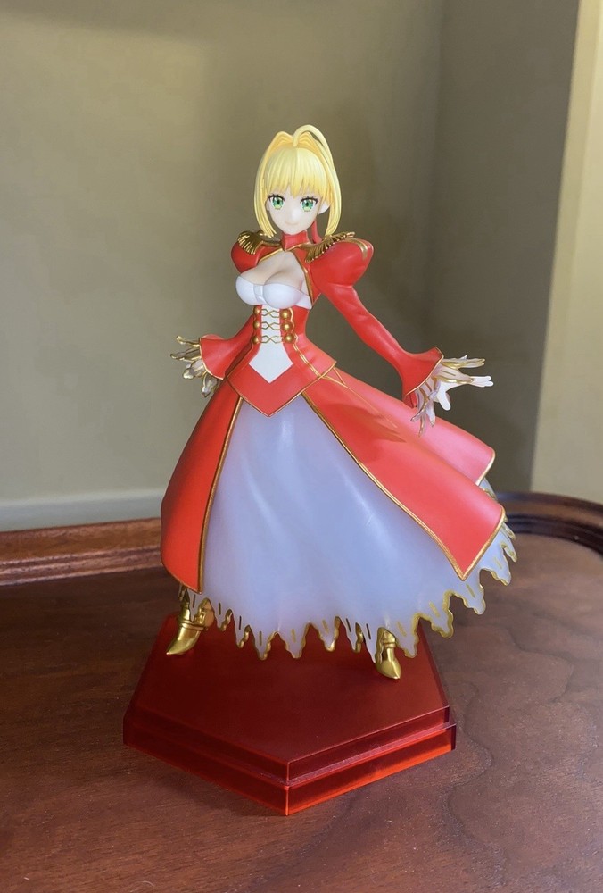 Fate/Stay Night Nero Claudius Figure Red Dress Blonde Hair Anime Statue