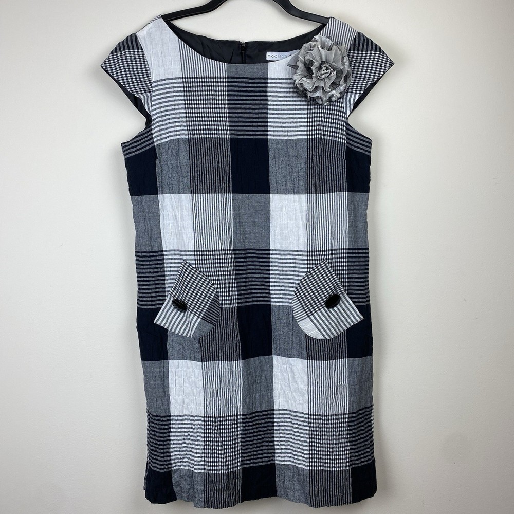 Madison Leigh Black & White Plaid Check Shift Dress Removable Flower Size 14 Mod